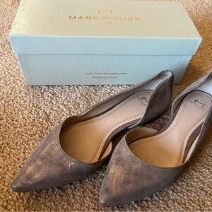 Marc Fisher Flat